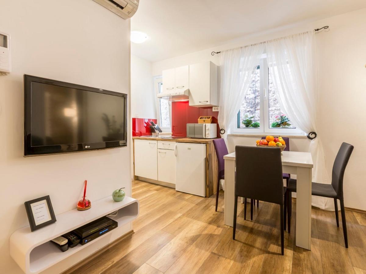 Iron Gates Apartments Σπλιτ Εξωτερικό φωτογραφία