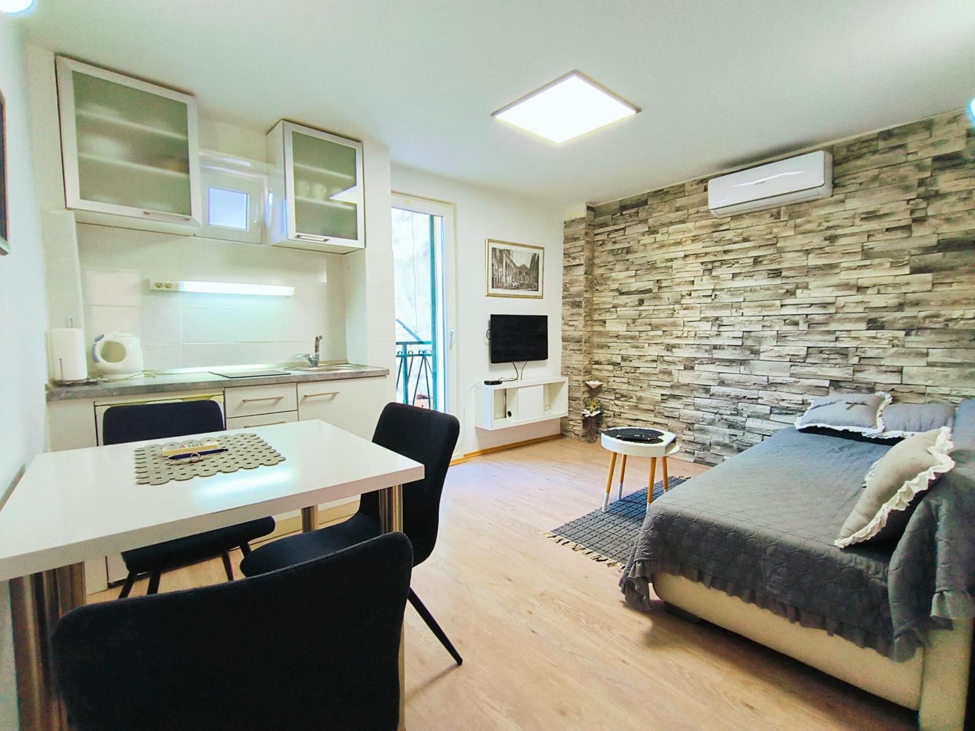 Iron Gates Apartments Σπλιτ Εξωτερικό φωτογραφία