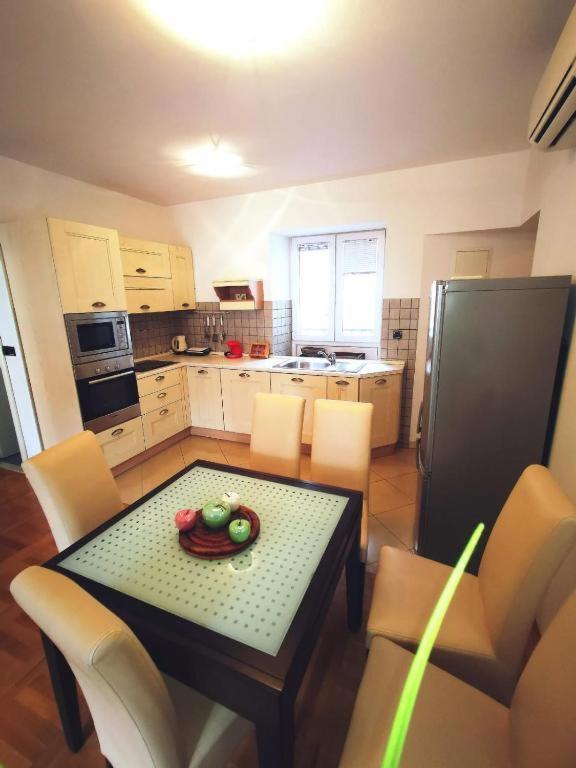 Iron Gates Apartments Σπλιτ Εξωτερικό φωτογραφία